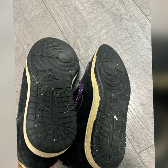 Nike Dunk Sky High Black
Court Purple Sneakers Size 8.5 - Picture 3 of 6